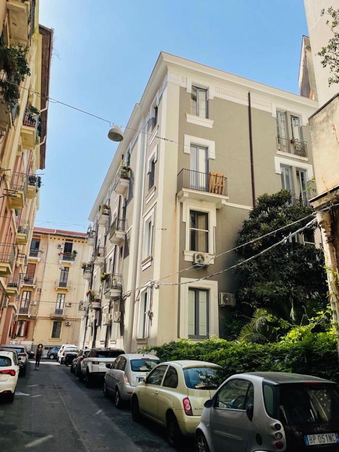 Montello Guest House & Apartment Катания Экстерьер фото